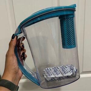 Turquoise brita stream